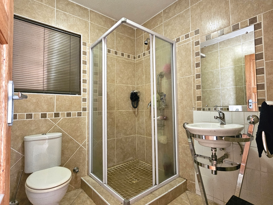 2 Bedroom Property for Sale in Jeffreys Bay Central Eastern Cape